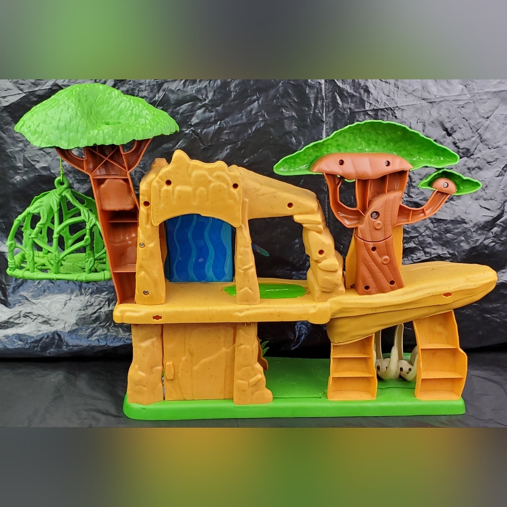 Just Play Disney Lion Guard Defend the Pride Lands Playset WORKS NO FIGURES GUC - Picture 8 of 11